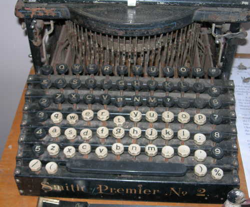 scavonesmithpremiertypewriter